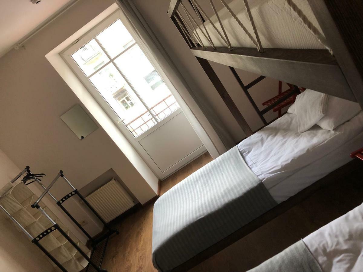 Rock'N'Hostel Аеропорт Вільнюс Екстер'єр фото